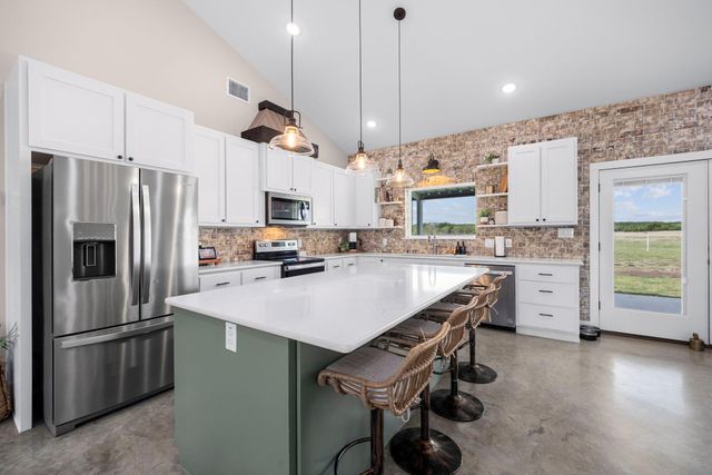 2002 County Road 1154, Lampasas, TX 76550