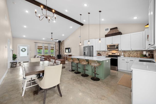 2002 County Road 1154, Lampasas, TX 76550