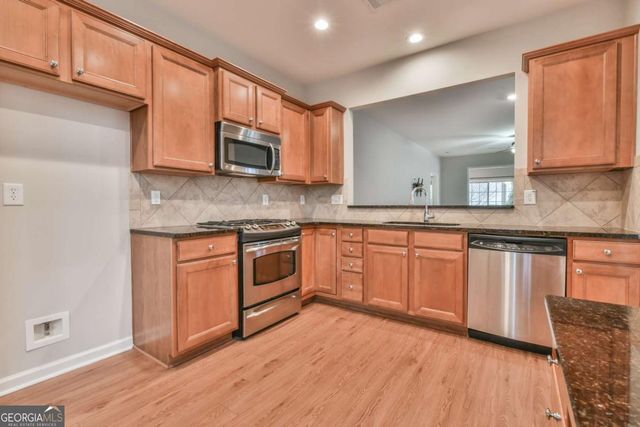 6319 Rockpoint Lane, Hoschton, GA 30548