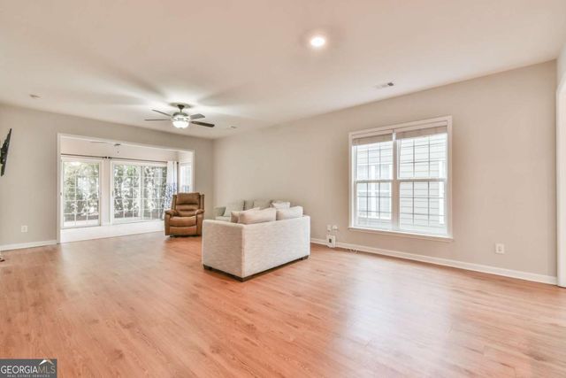 6319 Rockpoint Lane, Hoschton, GA 30548