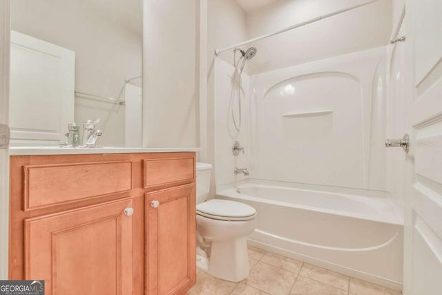 6319 Rockpoint Lane, Hoschton, GA 30548