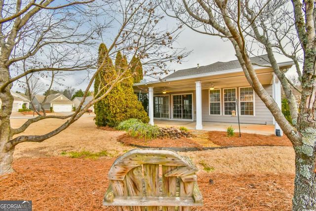 6319 Rockpoint Lane, Hoschton, GA 30548