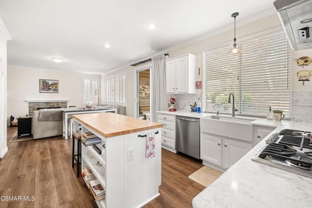 1909 Bentley Place, Simi Valley, CA 93065