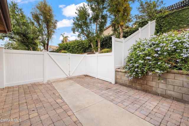 1909 Bentley Place, Simi Valley, CA 93065