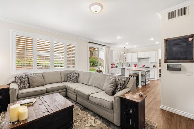 1909 Bentley Place, Simi Valley, CA 93065