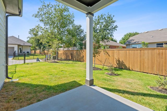 330 Orleanian DR, Buda, TX 78610