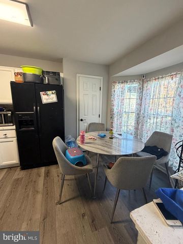 9022 CORIANDER CIR, Manassas, VA 20110