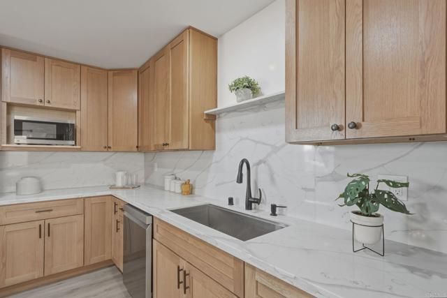 8034 skyline dr, San Diego, CA 92114