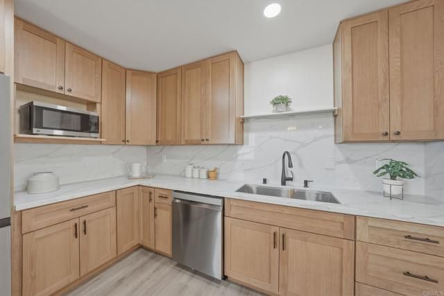 8034 skyline dr, San Diego, CA 92114