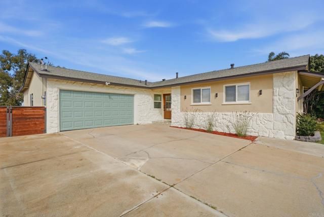 8034 skyline dr, San Diego, CA 92114