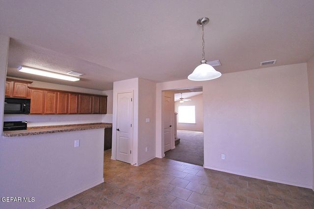 7073 COPPER CANYON Drive, El Paso, TX 79934