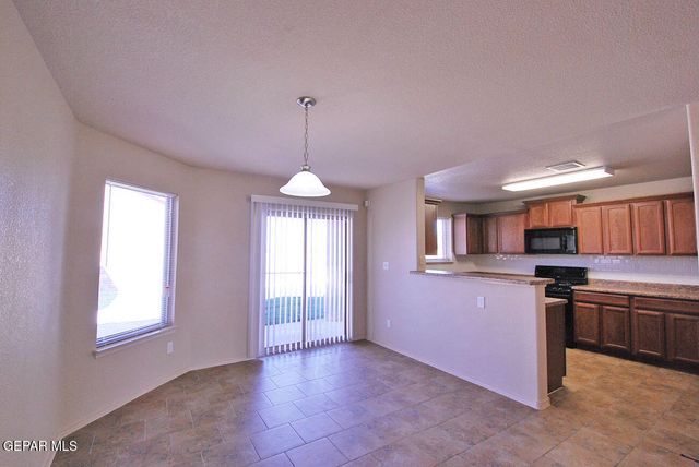 7073 COPPER CANYON Drive, El Paso, TX 79934