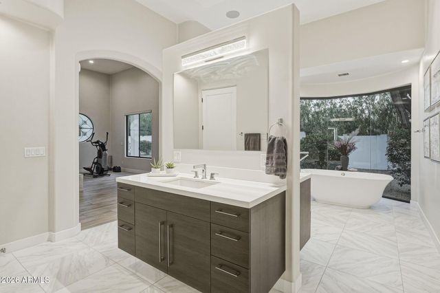 6901 E NORTHERN Avenue, Paradise Valley, AZ 85253