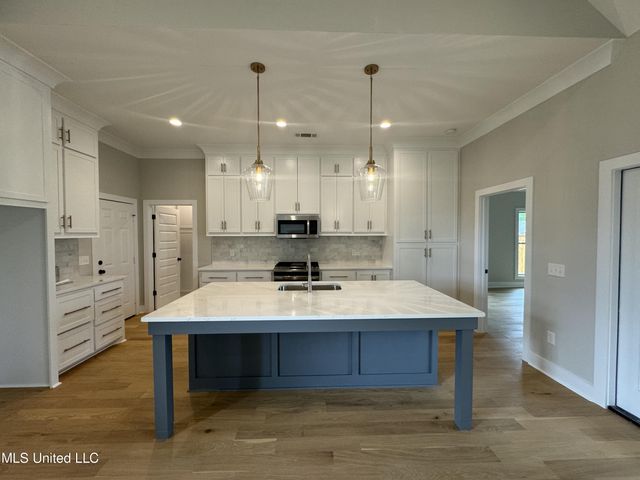 320 Willow Way, Canton, MS 39046