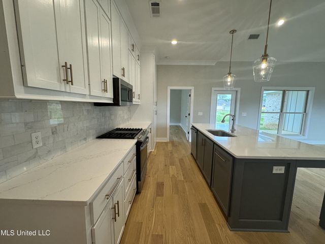 320 Willow Way, Canton, MS 39046