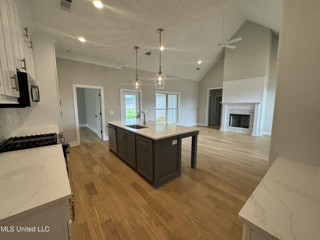 320 Willow Way, Canton, MS 39046