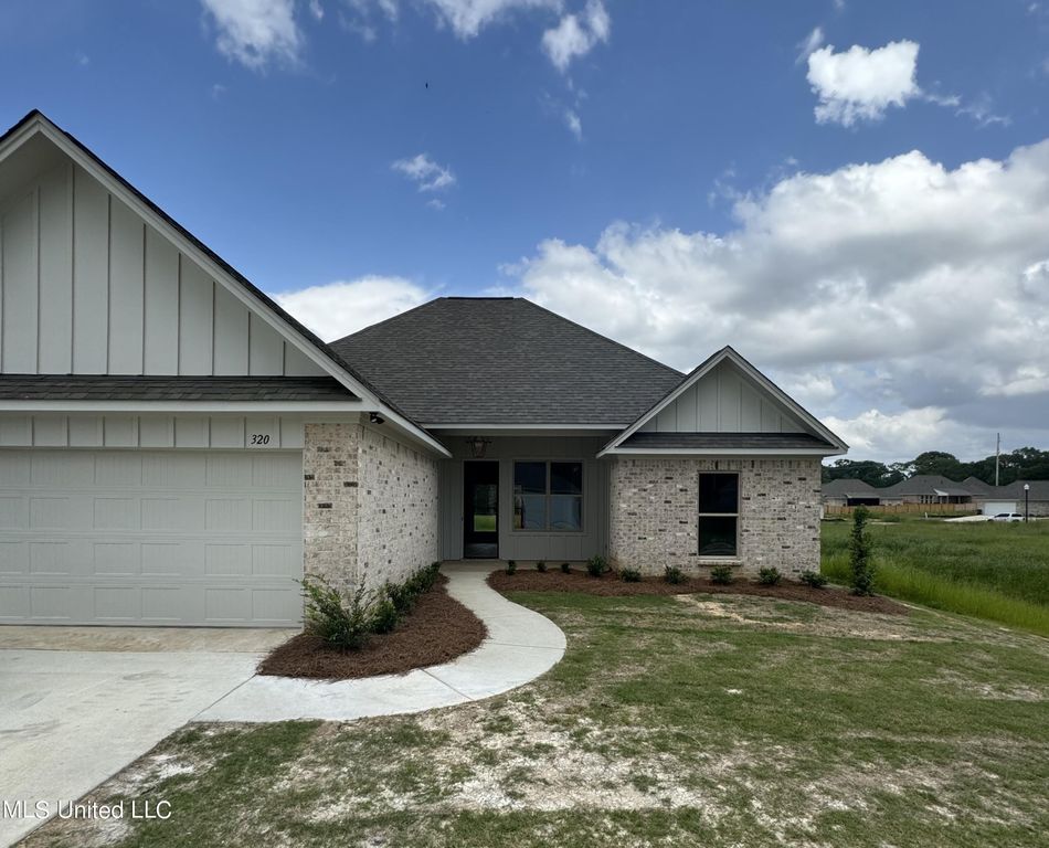 320 Willow Way, Canton, MS 39046
