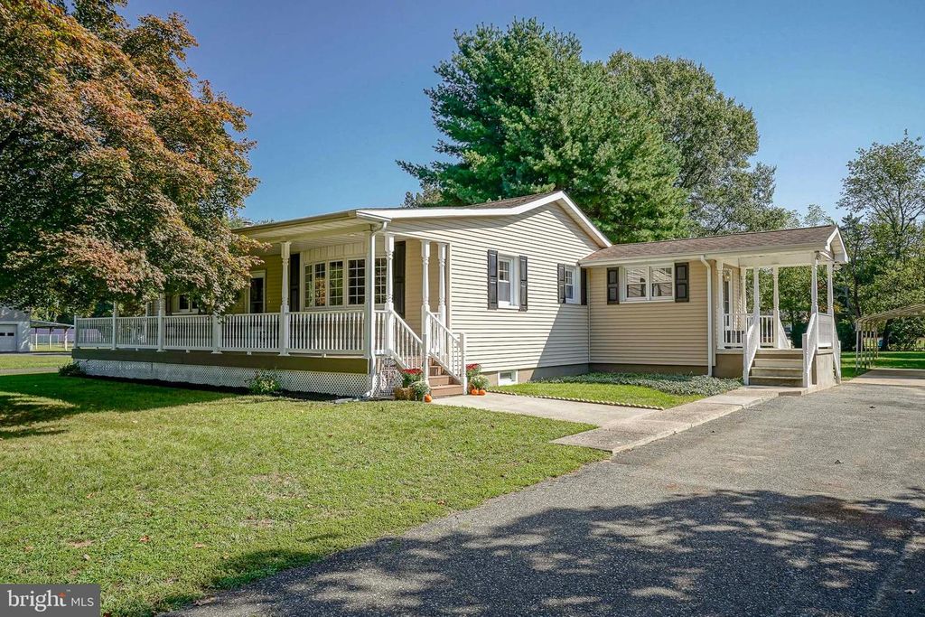 1856 YORK AVE, Williamstown, NJ 08094