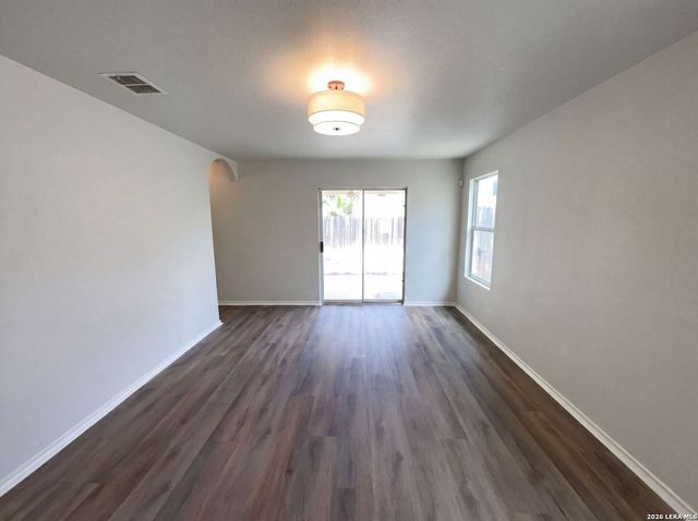 8906 MISSION BRK, San Antonio, TX 78223