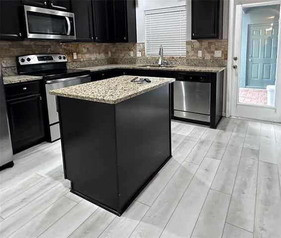 552 JUNIPER SPRINGS DRIVE, Groveland, FL 34736
