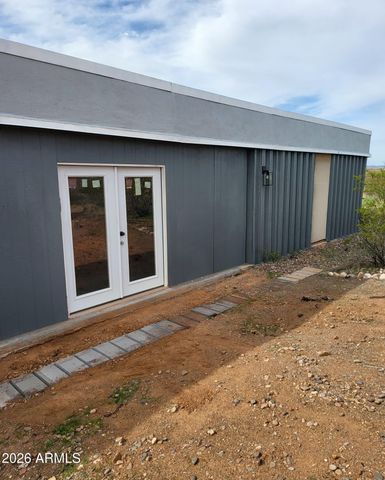 25408 W ADAMANDA Drive, Morristown, AZ 85342