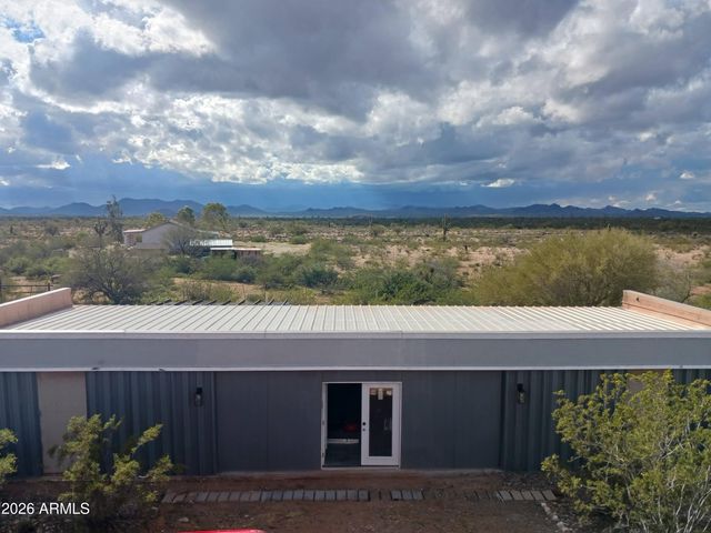 25408 W ADAMANDA Drive, Morristown, AZ 85342