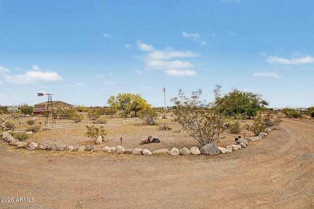 25408 W ADAMANDA Drive, Morristown, AZ 85342