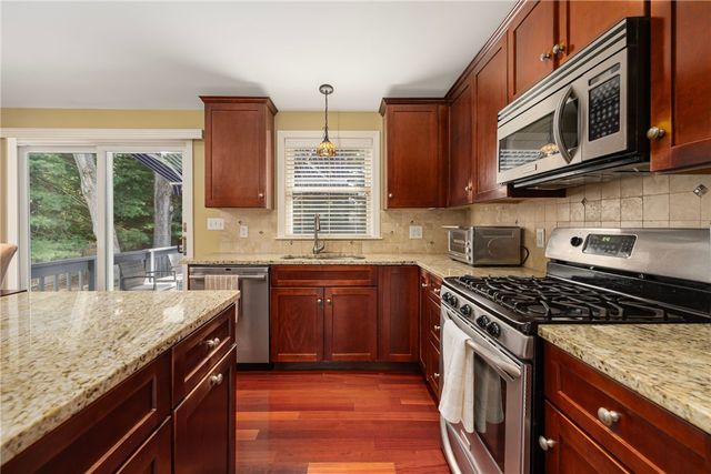 36 Georgia Avenue, North Kingstown, RI 02852
