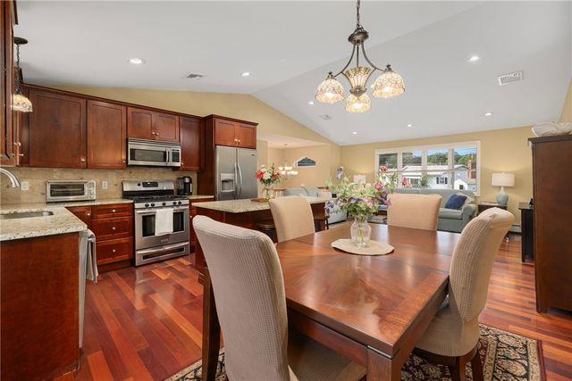 36 Georgia Avenue, North Kingstown, RI 02852