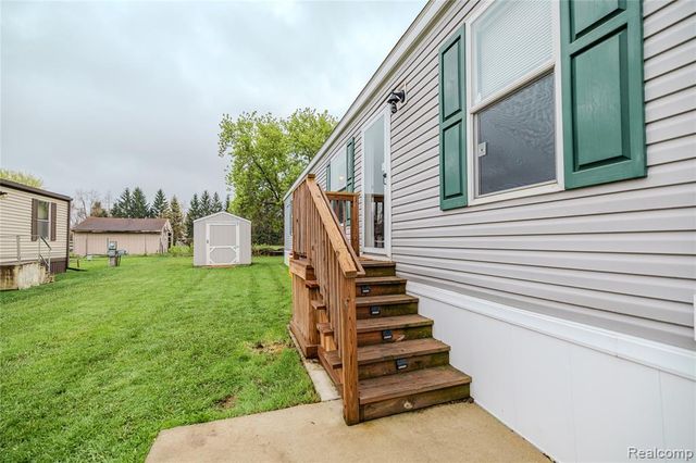 15378 Cartier, Clinton Township, MI 48038