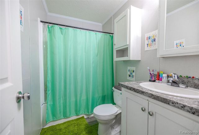 15378 Cartier, Clinton Township, MI 48038