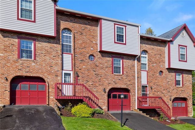 2104 Timberglen Dr, North Fayette, PA 15126