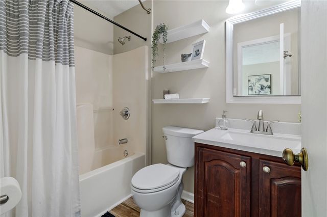 2104 Timberglen Dr, North Fayette, PA 15126