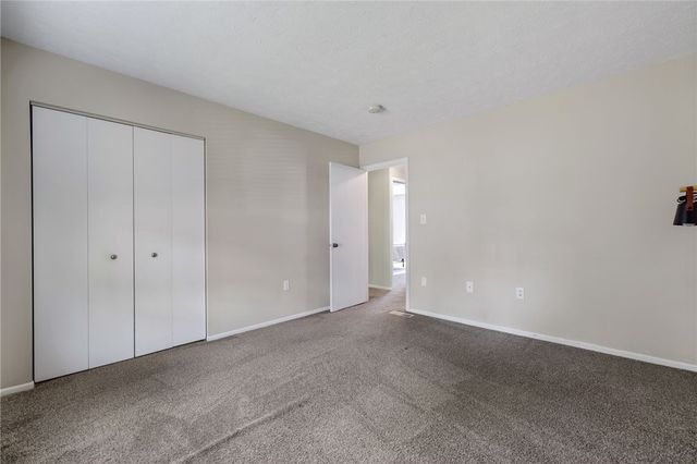 2104 Timberglen Dr, North Fayette, PA 15126