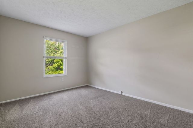 2104 Timberglen Dr, North Fayette, PA 15126