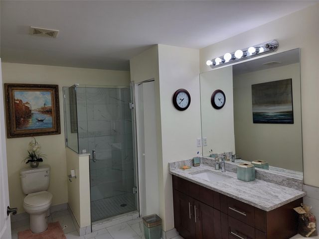 111 Berenger Walk, Royal Palm Beach, FL 33414
