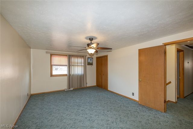 490 Mapleview Drive, Seven Hills, OH 44131