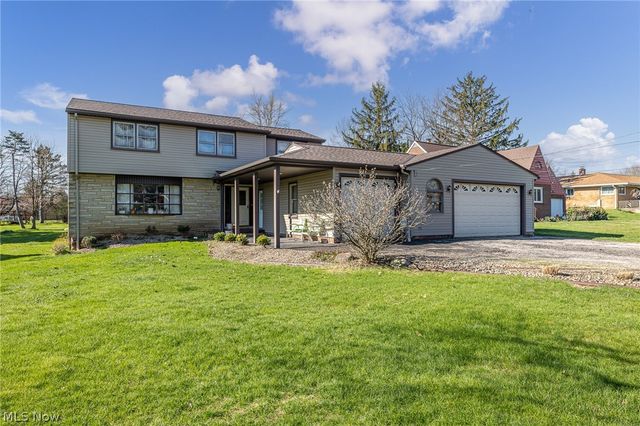 490 Mapleview Drive, Seven Hills, OH 44131