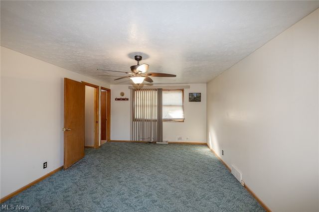 490 Mapleview Drive, Seven Hills, OH 44131