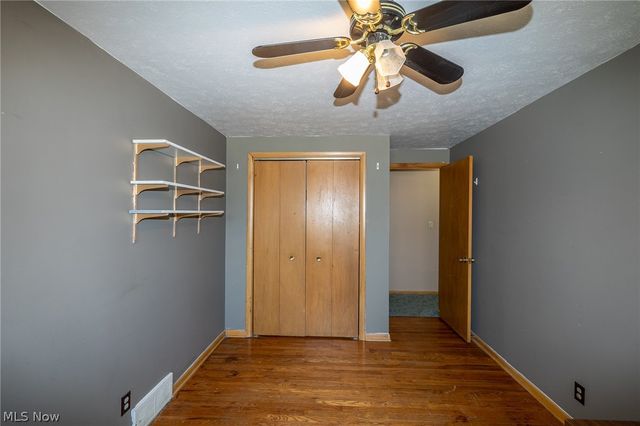 490 Mapleview Drive, Seven Hills, OH 44131