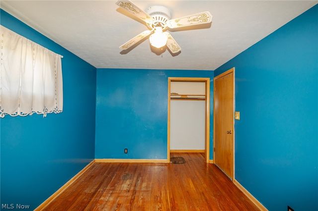 490 Mapleview Drive, Seven Hills, OH 44131