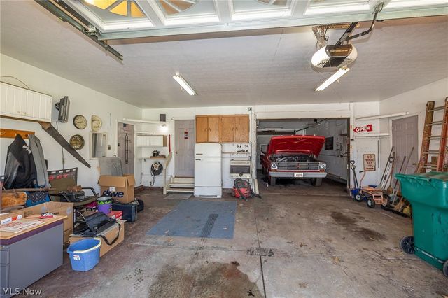 490 Mapleview Drive, Seven Hills, OH 44131