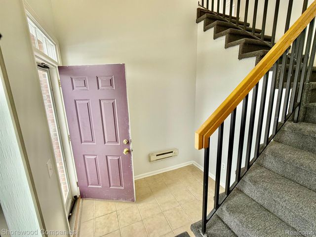 46116 Rhodes Drive, Macomb Township, MI 48044