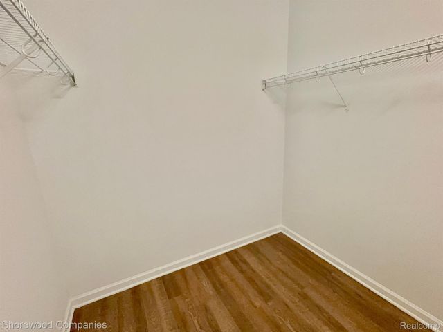 46116 Rhodes Drive, Macomb Township, MI 48044