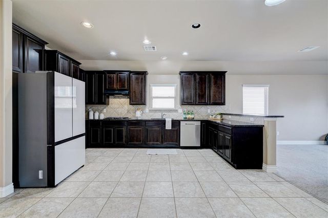 1805 Hobo Street, Yukon, OK 73099