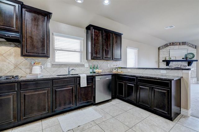 1805 Hobo Street, Yukon, OK 73099