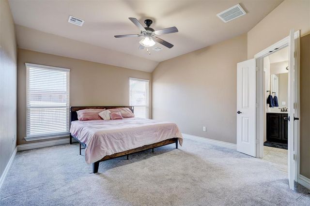 1805 Hobo Street, Yukon, OK 73099