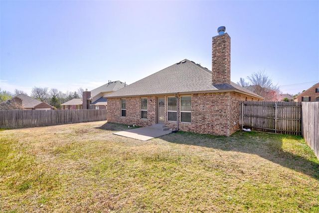 1805 Hobo Street, Yukon, OK 73099