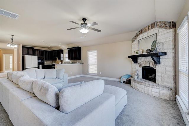 1805 Hobo Street, Yukon, OK 73099