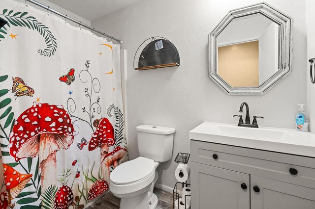 640 Malabar Street, Central Point, OR 97502